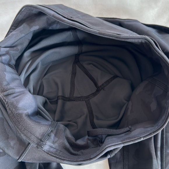 Lululemon Fast and Free Leggings - Picture 6 of 8